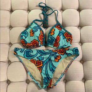 Victoria’s Secret swimsuit bikini